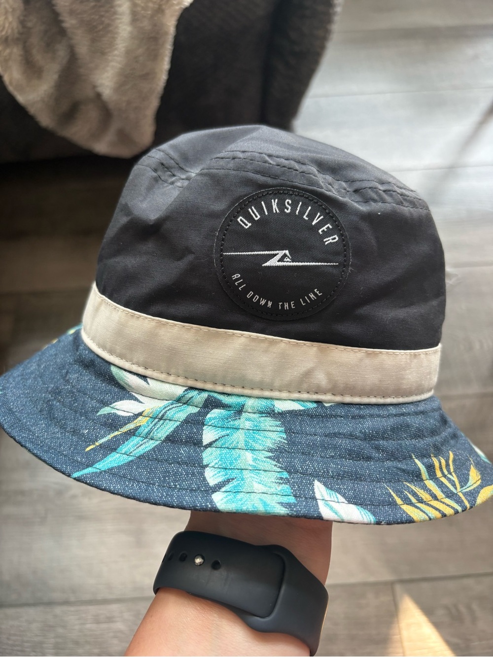 Quiksilver Two-Tone Black and Cream Bucket Hat